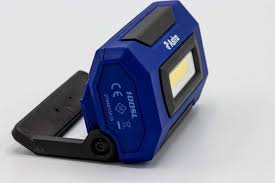 1000 LUMEN WIRELESSLY RECHARGEABLE MINI LED LIGHT